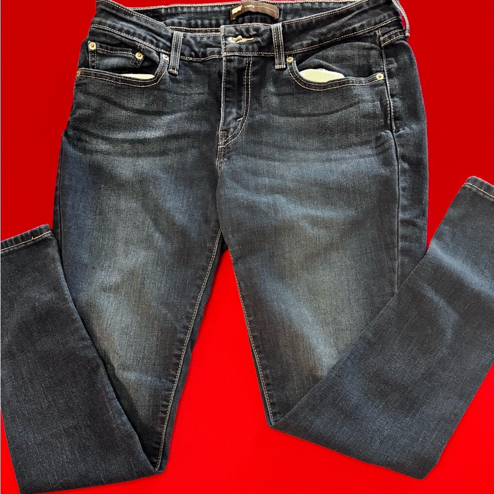 🌼🌼🌼Levi's Blue Denim jeans. Skinny Size 30🌼🌼🌼🌼